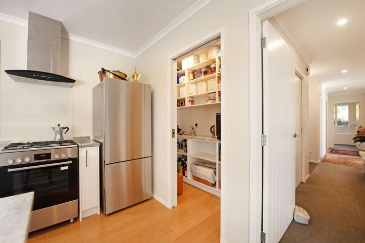 8 Kaka Street Waikanae_5