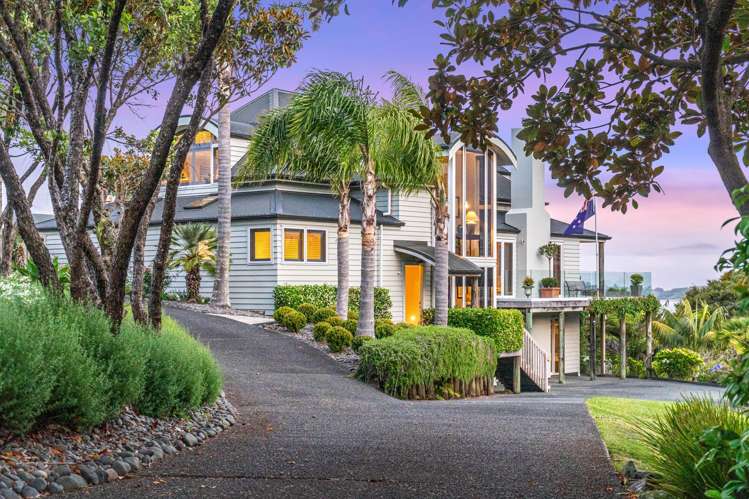 2 Puriri Place Sandspit_40