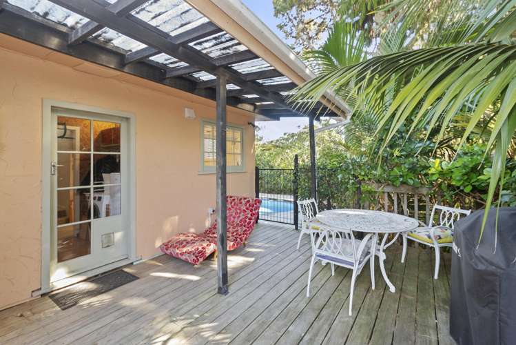 97 Seabrook Avenue New Lynn_13