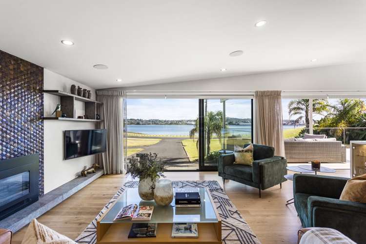 17 Kiwi Esplanade Mangere Bridge_6