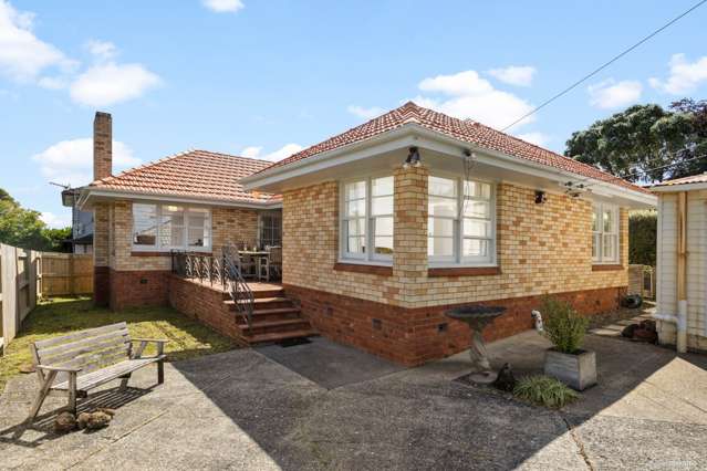 23 Fairlands Avenue Waterview_2