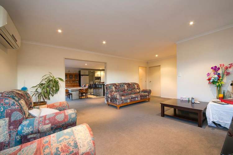 9 Holsten Place Massey_5