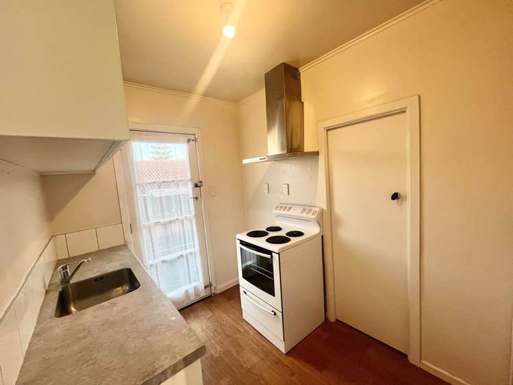 2/5 Shirley Road Grey Lynn_5