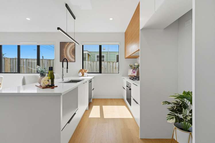 16A Exmouth Road Northcote_4