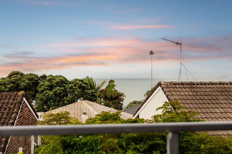 9a Scarboro Terrace Murrays Bay_15