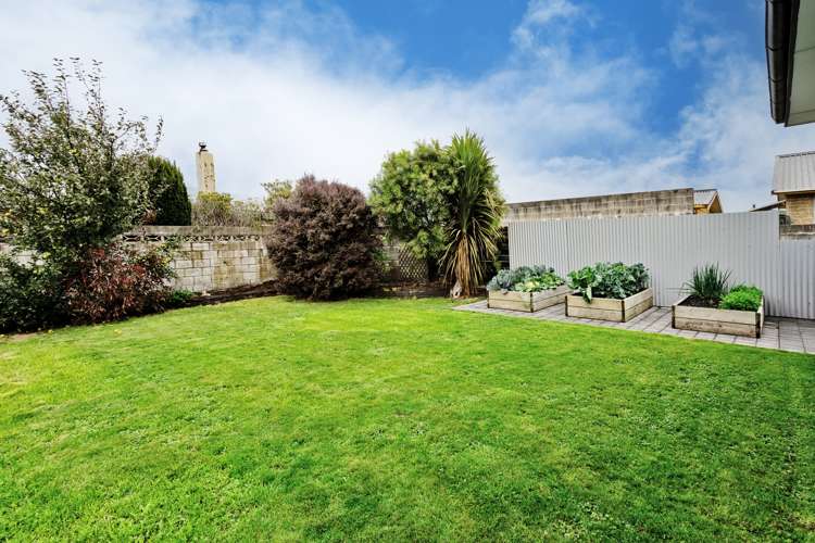 64 Forfar Crescent Rockdale_17