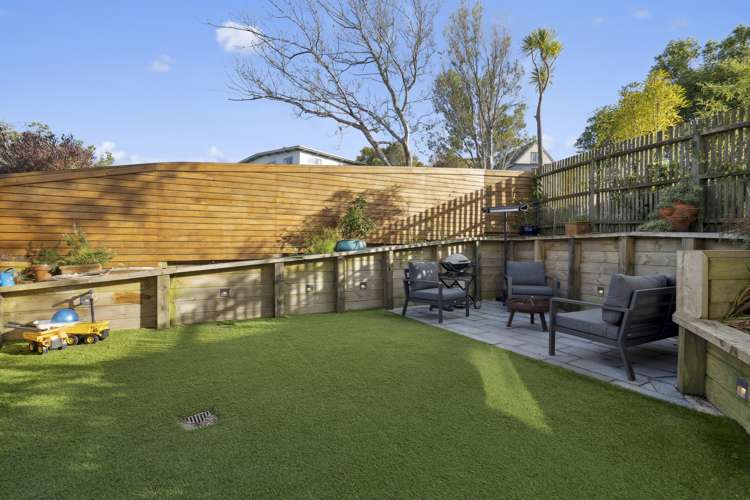 2 Fantail Grove Belmont_10