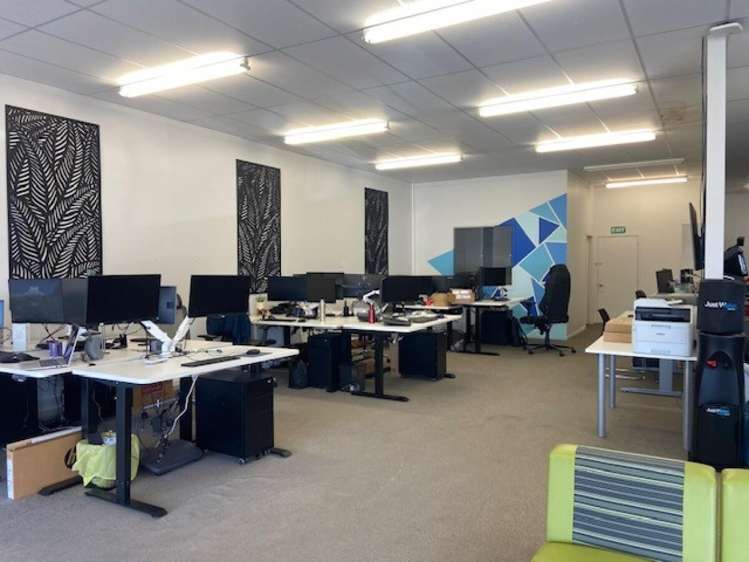 8b Railside Place Frankton_9