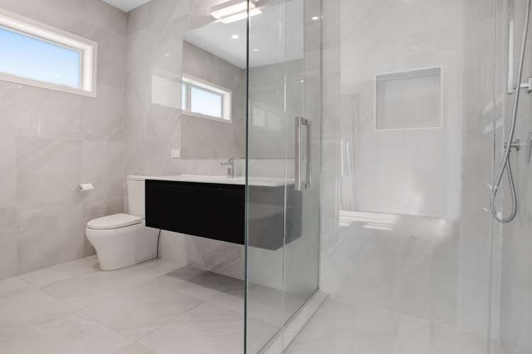 2 Charity Way Stillwater_14