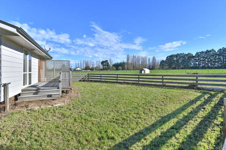 295 Plaskett Road Fernside_13