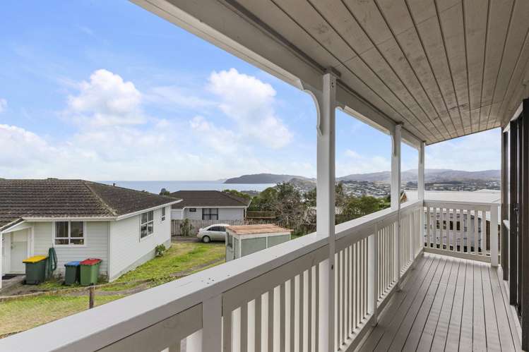 32 Hiwi Crescent Titahi Bay_2