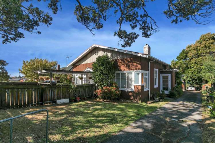 327 Mt Albert Road_1
