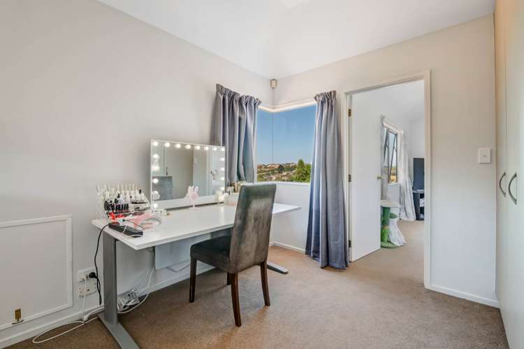 25 Admiralty Rise Gulf Harbour_13