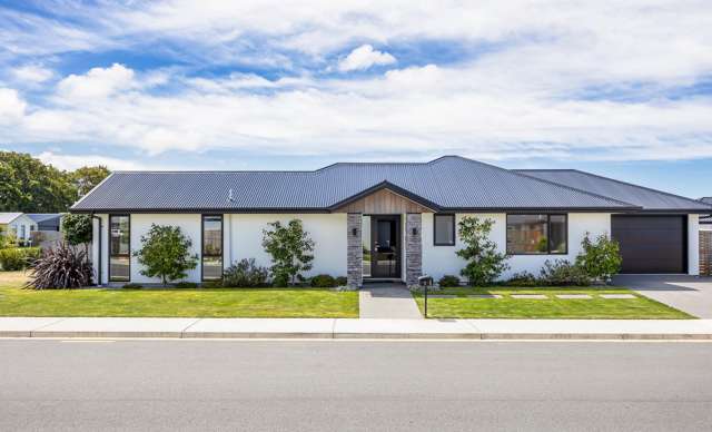 Stunning Family Home in Ravenswood