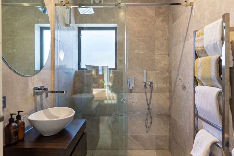 39 Mcadam Drive Jacks Point_13