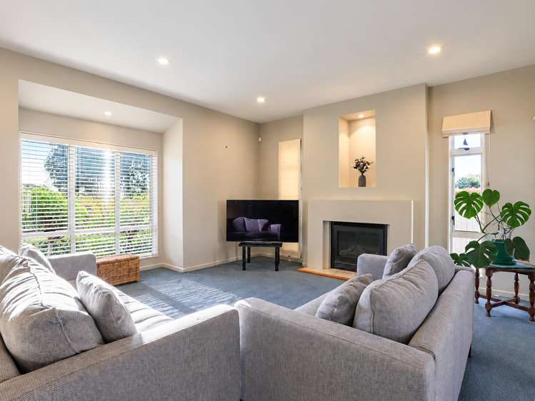 37 Glen Cree Avenue Rototuna_18