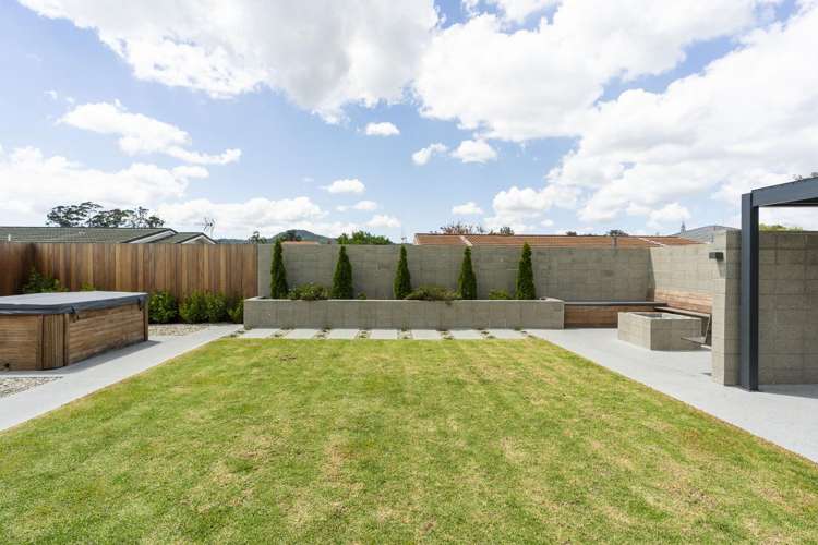 5 Bernard Street Avenues_26