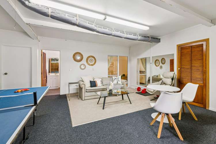 6 Seabreeze Road Narrow Neck_22