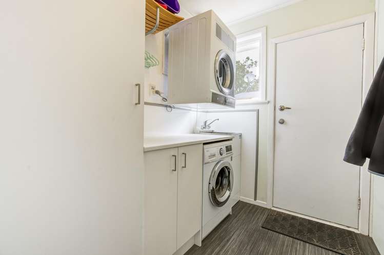 9 Mcdowall Place Queenwood_15