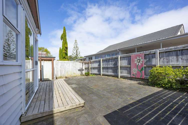 52 Fruitvale Road New Lynn_12