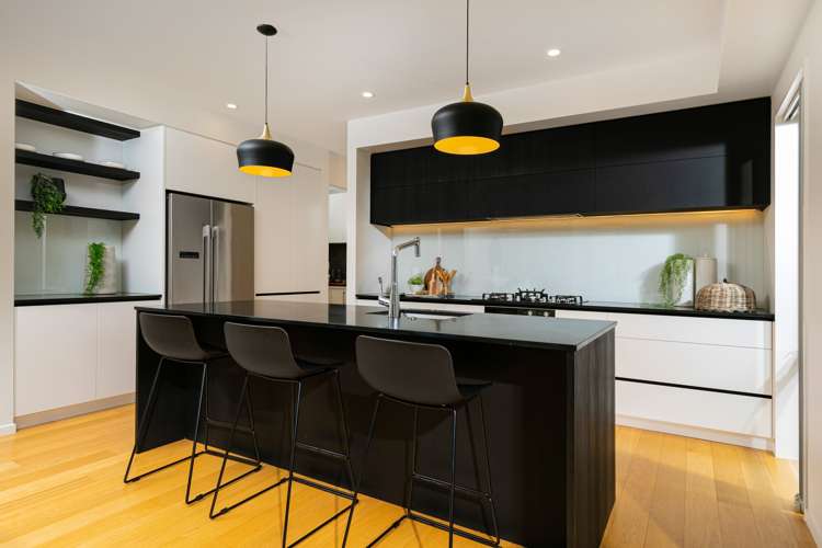 144 East Coast Road Forrest Hill_8