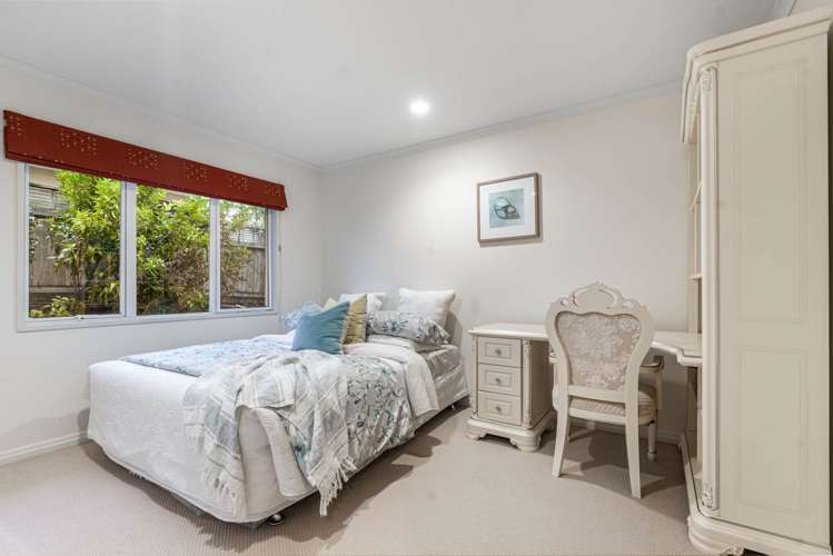 34 English Oak Drive Schnapper Rock_16