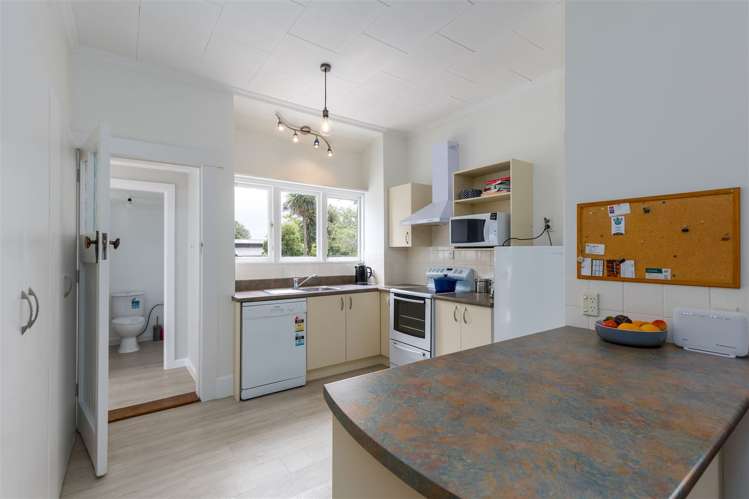 47 High Street Southbridge_5