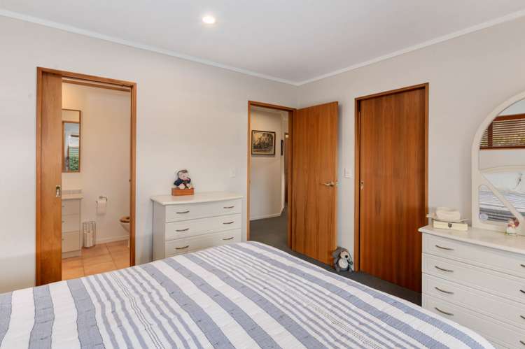 8 Forest Place Lynmore_15