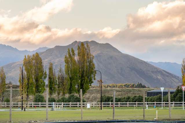 4 Raspberry Close Wanaka_3