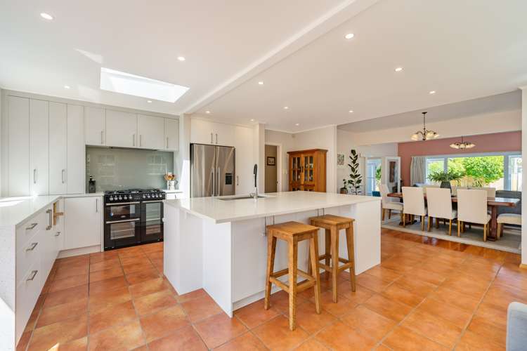 8 Saint Andrews Grove Boulcott_8