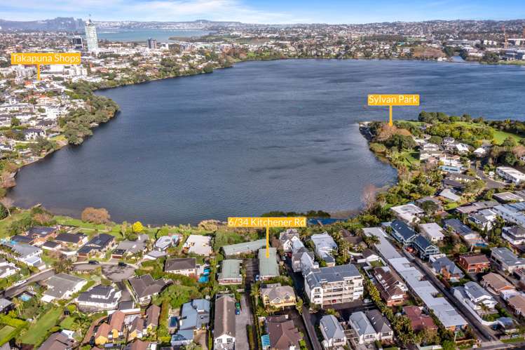 6/34 Kitchener Road Milford_1