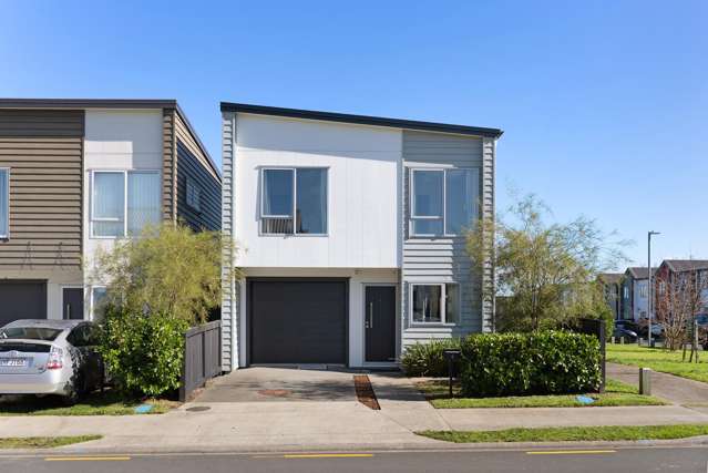 Sun Drenched Home in Tight Knit Community