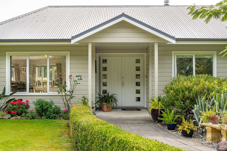 213 Woodside Road Woodside_3