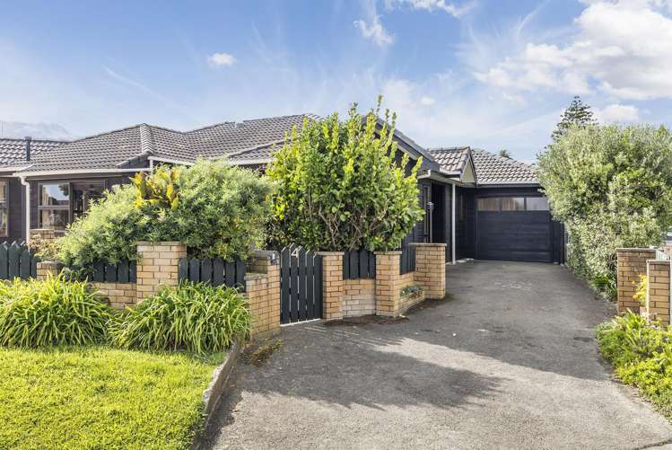 2/4 Richard Street Titahi Bay_18