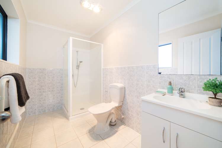 21 Brittany Drive Henderson_11