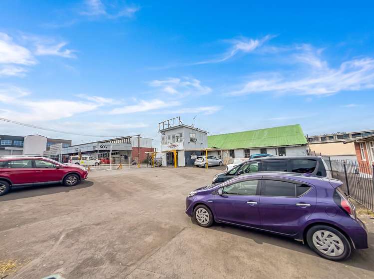 112 New North Road_5