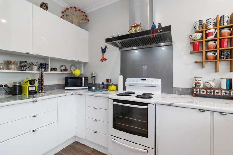 16 High Street Tirau_22