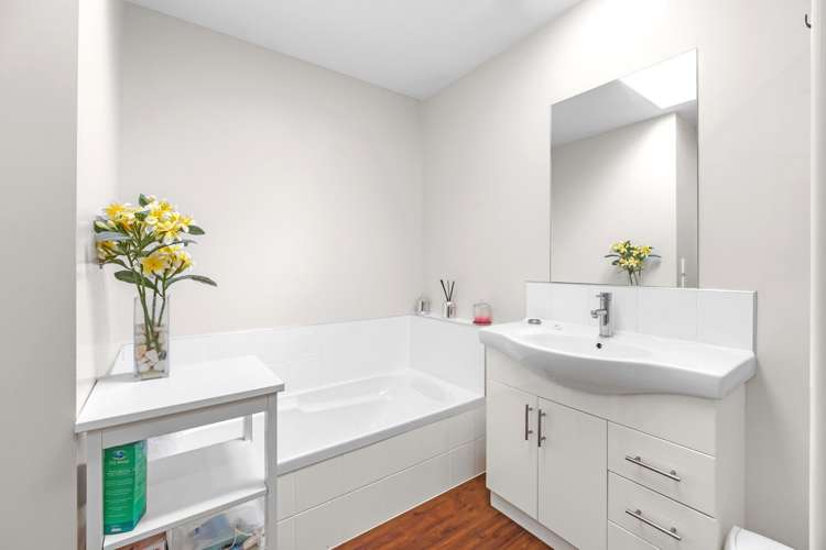 2/14 London Street Richmond_9