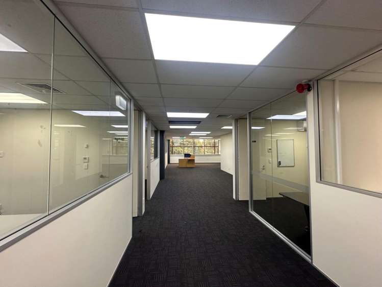 22 Amersham Way City Centre_5