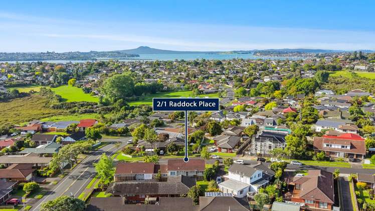 2/1 Raddock Place Farm Cove_19