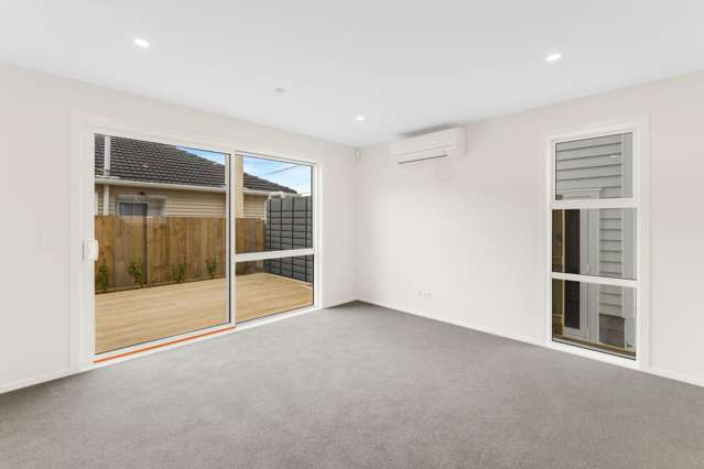 82 Main Road Wainuiomata_3