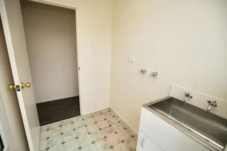 8a Le Quesne Place Fairfield_9