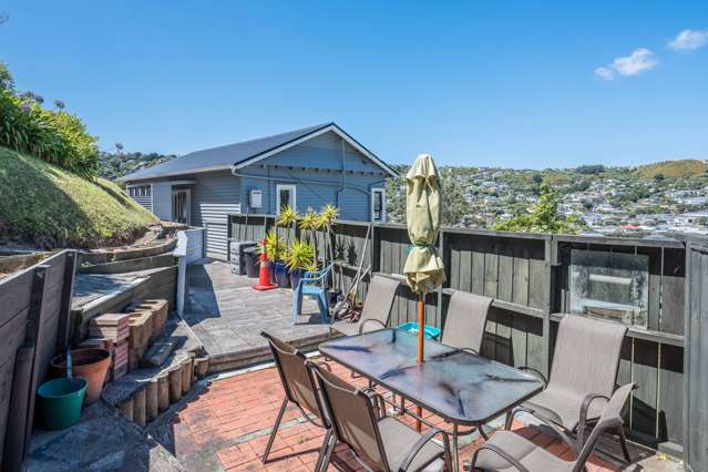 128 Eden Street Island Bay_1