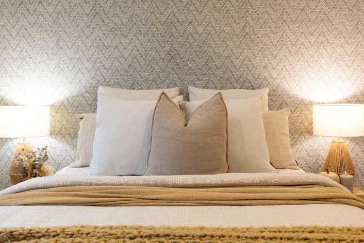 160 Lakes Boulevard Pyes Pa_23