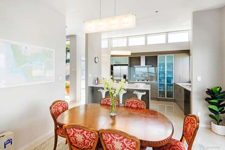 13 Hoskins Avenue Hillsborough_5