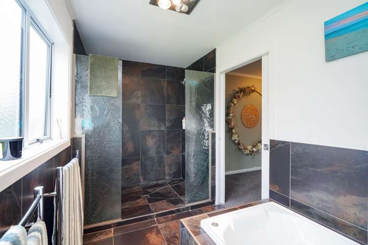 70 Pomona Road East Makarewa_22