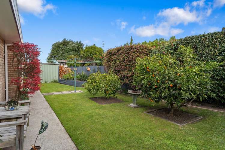 24 Ocean Crest Papamoa Beach_19