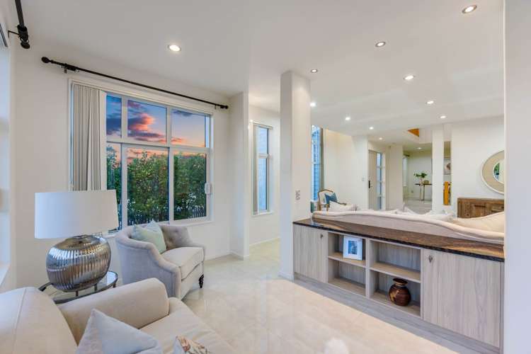 52 Chesterfield Way Orewa_12