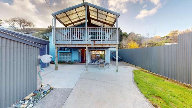 27 Mowhanau Drive 11473_21