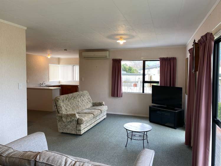 4 Dunlop Crescent Te Aroha_6